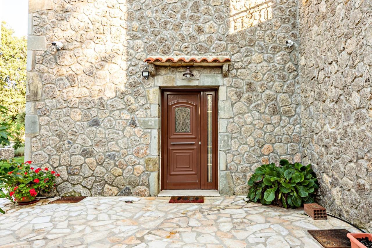 Filia Stone Villa Gouvia Esterno foto