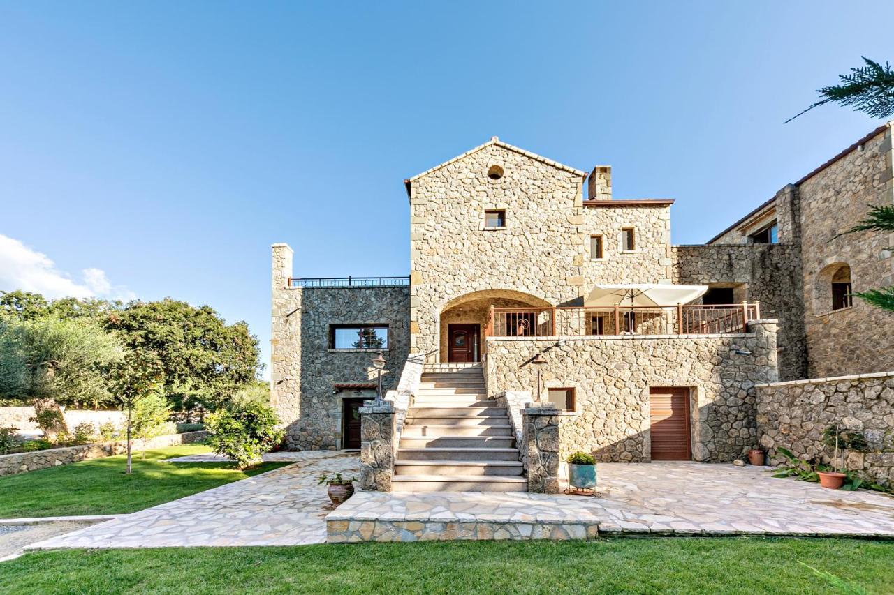 Filia Stone Villa Gouvia Esterno foto