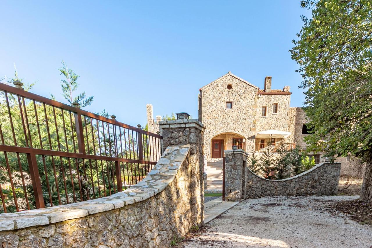 Filia Stone Villa Gouvia Esterno foto
