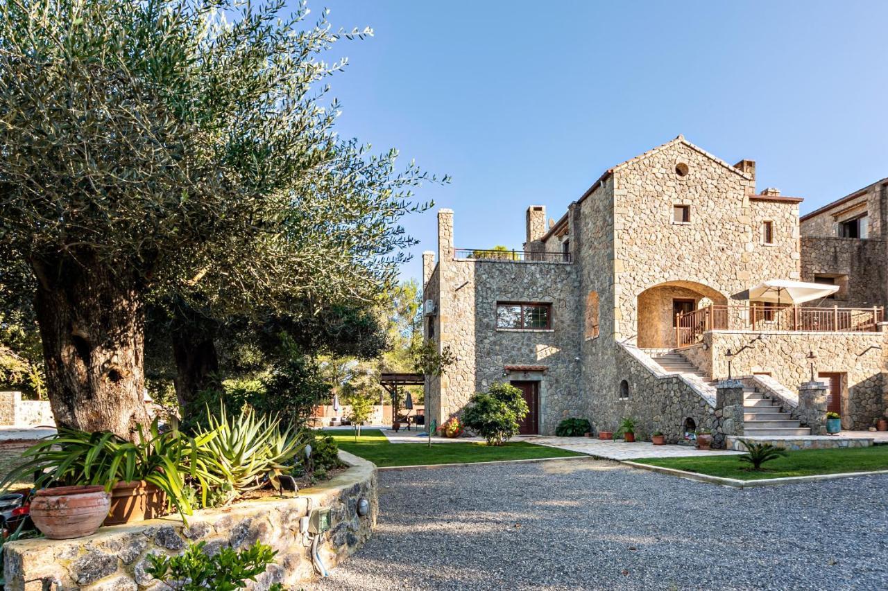 Filia Stone Villa Gouvia Esterno foto
