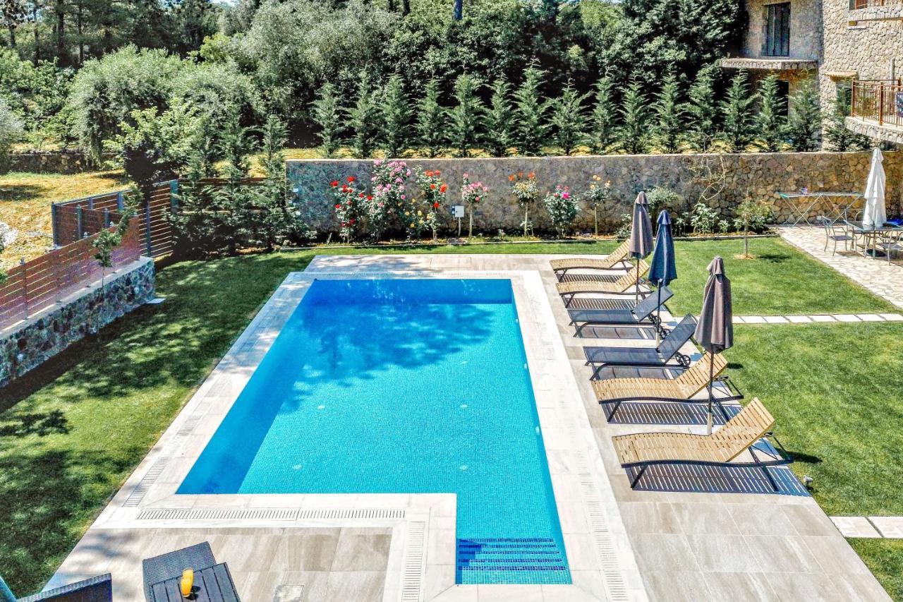 Filia Stone Villa Gouvia Esterno foto