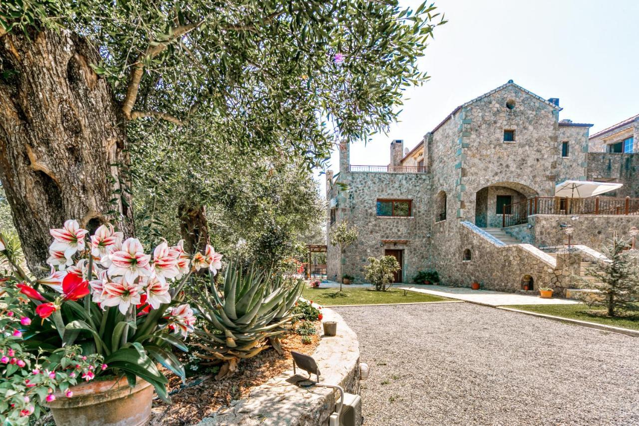 Filia Stone Villa Gouvia Esterno foto